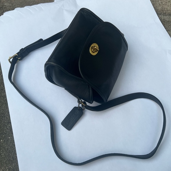 Vintage Coach Emmie Flap leather Bag - Picture 3 of 11